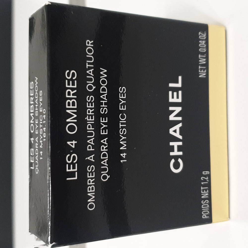 Chanel eyeshadow palette
